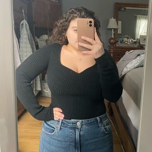 NWT. Abercrombie & Fitch long-Sleeve Sweetheart Sweater Bodysuit